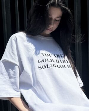 Дамска бяла свободна тениска Solid Gold