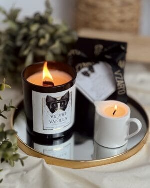 Подаръчен комплект с ароматна свещ и масажна свещ Velvet & Vanilla