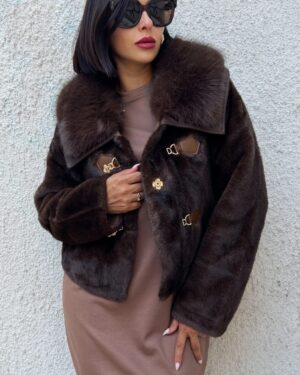 Дамско кафяво късо палто от изкуствен косъм Amber