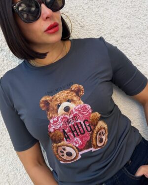 Дамска сива блуза с къс ръкав I need a hug