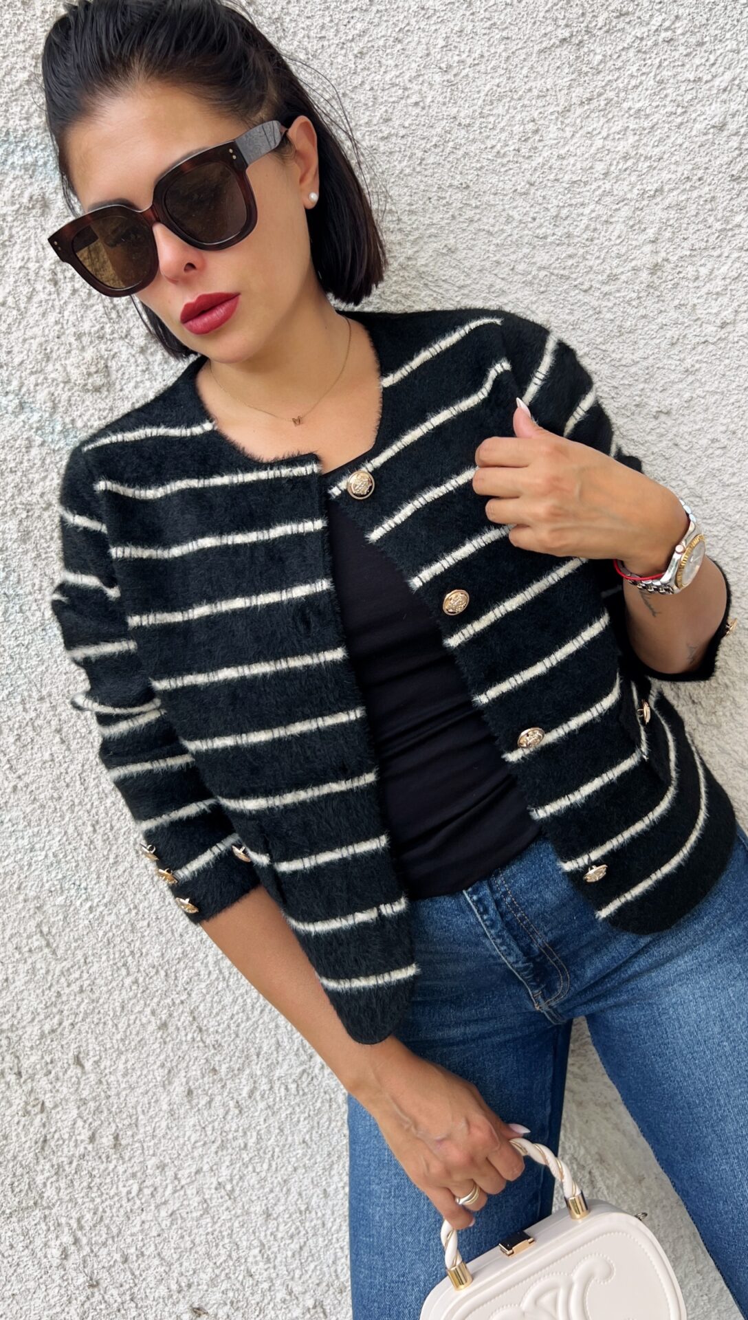 Дамска кашмирена черна жилетка Juliet