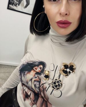 Дамско бежово поло с дълъг ръкав Chic